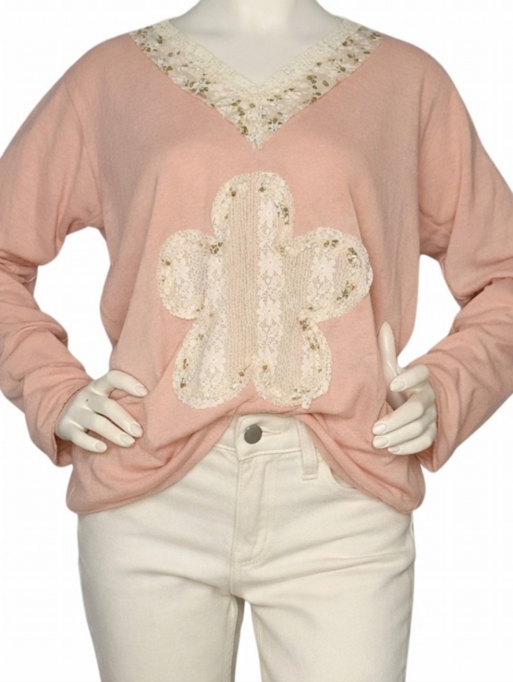 POL Zinnia Pink Floral Cactus Applique Boho Long Sleeve Top Medium